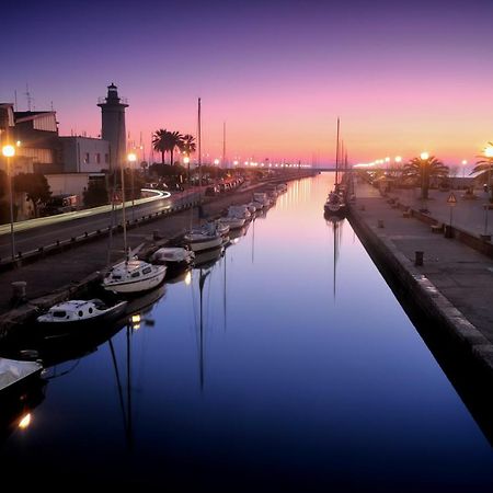 Tra Puccini Ed Il Mare Apartman Torre del Lago Puccini Kültér fotó