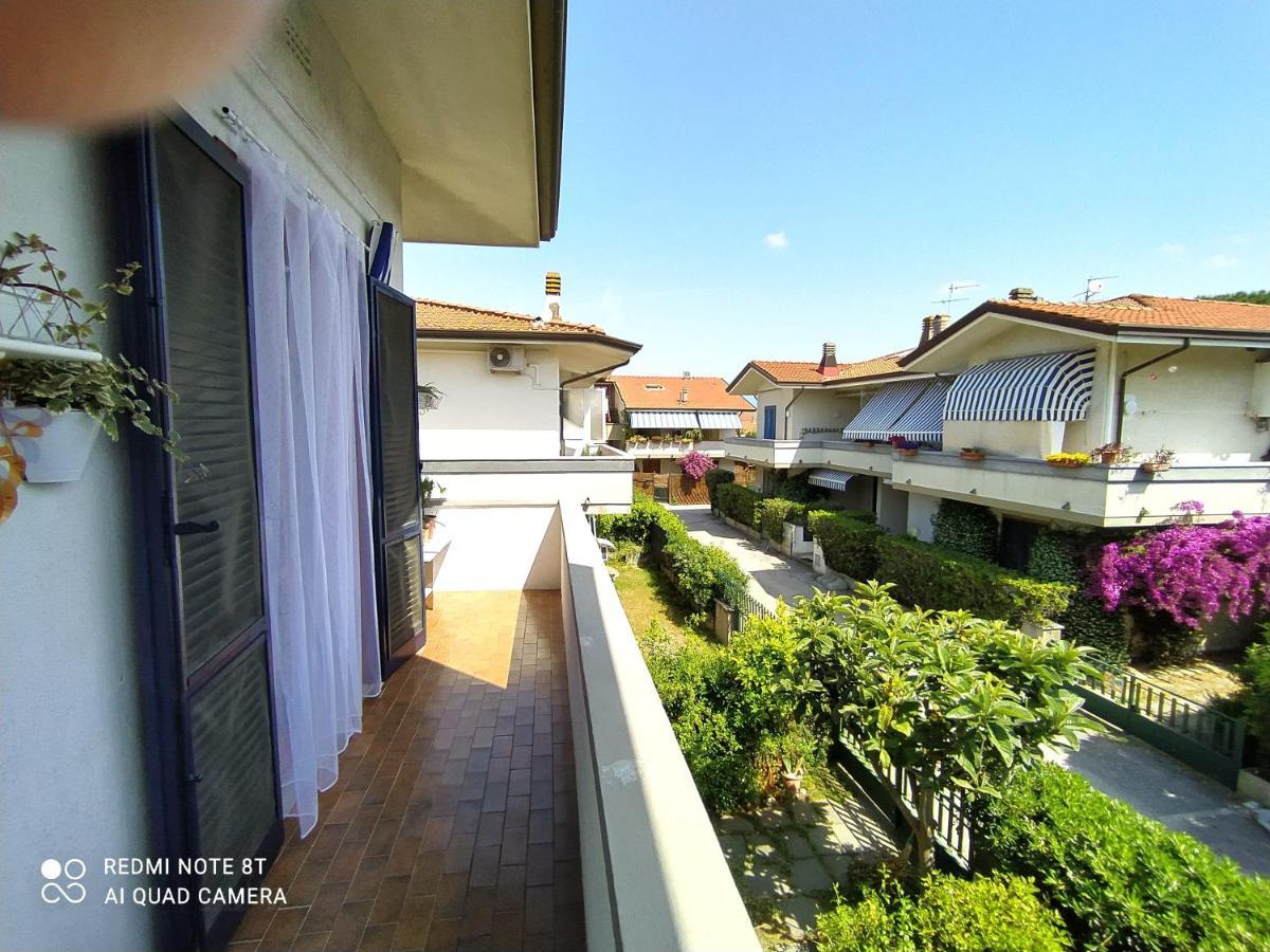 Tra Puccini Ed Il Mare Apartman Torre del Lago Puccini Kültér fotó