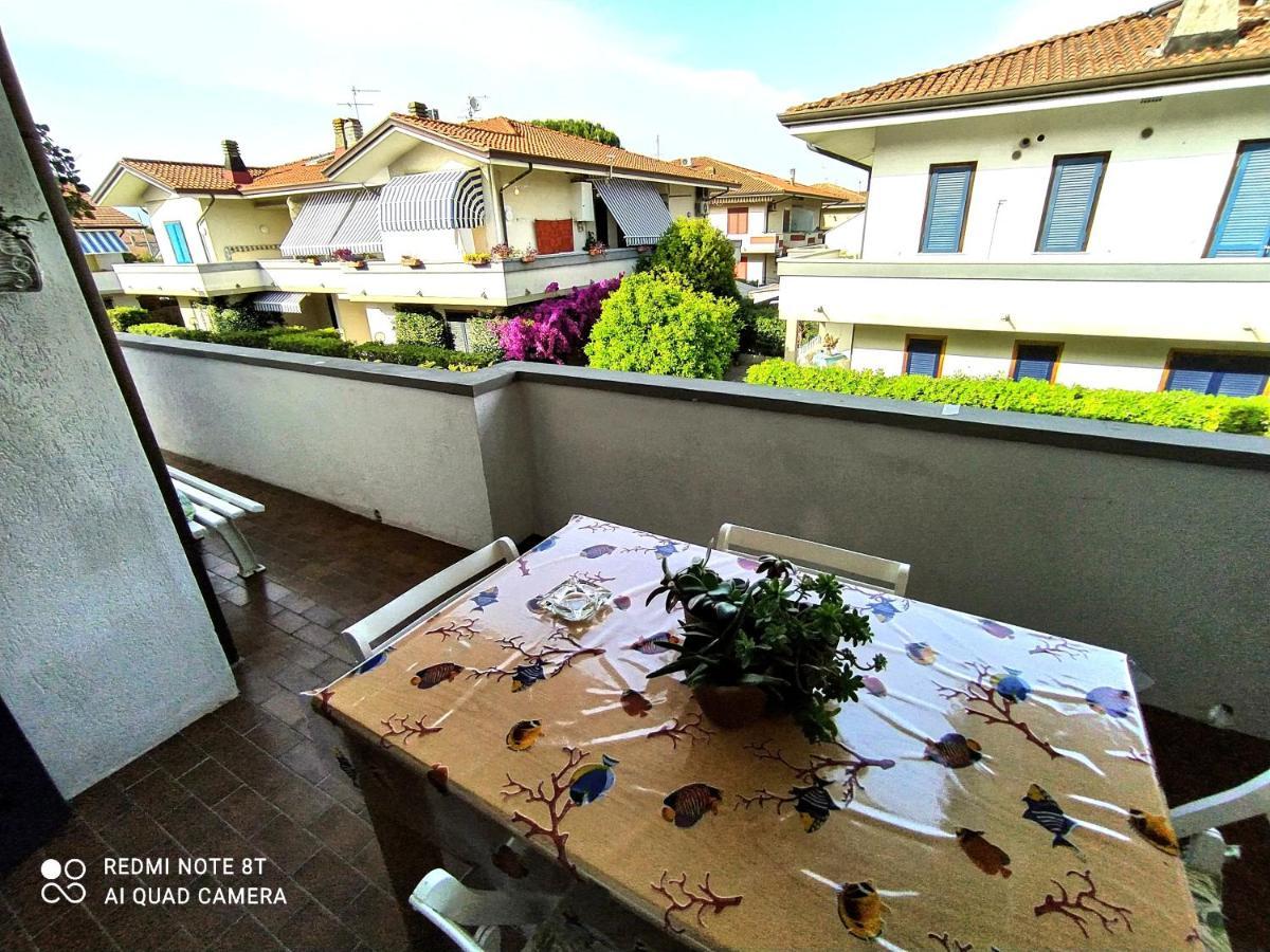 Tra Puccini Ed Il Mare Apartman Torre del Lago Puccini Kültér fotó